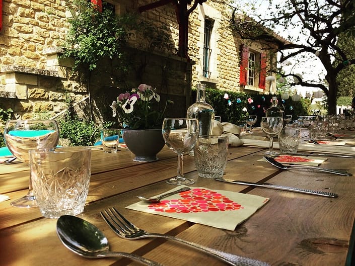 Bouysset aan tafel Bouysset aa tafel